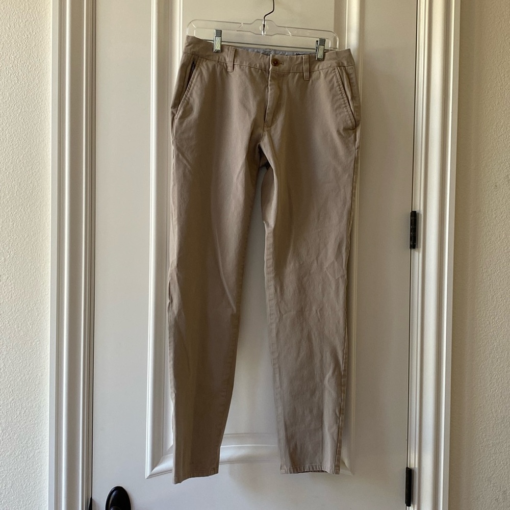 Men’s Bonobos flat front Khakis slim taper fit 30 x 34